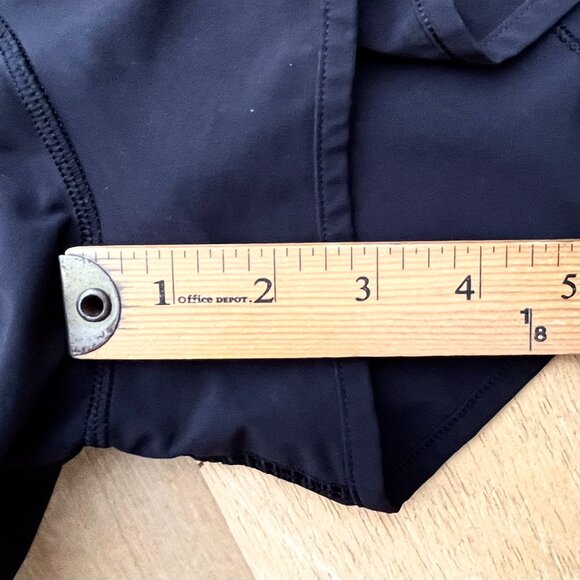 LULULEMON ATHLETICA SHORTS WOMEN’S sz 8 Vented High Rise Lined Running - Picture 11 of 12